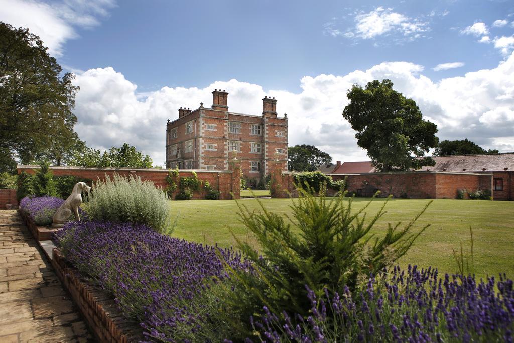 Soulton Hall Wem ภายนอก รูปภาพ