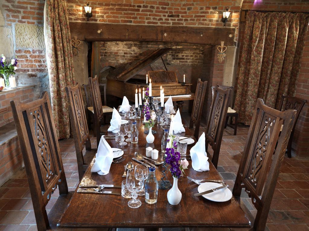 Soulton Hall Wem ภายนอก รูปภาพ